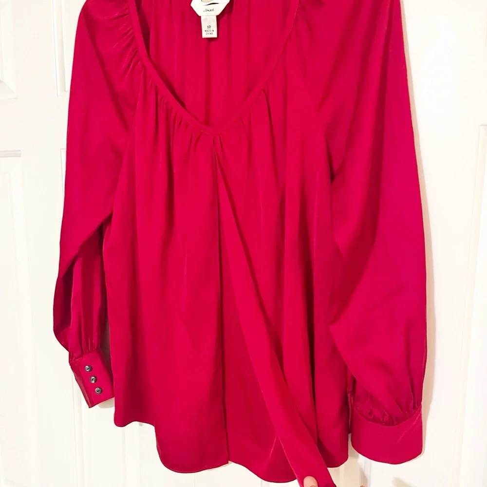 Talbots 100% Silk Vibrant V-Neck Red Blouse with ruched collar long sleeves. 10 - Picture 3 of 14